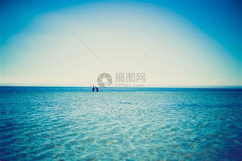 夢見在海上游泳|夢見在海水裡游泳